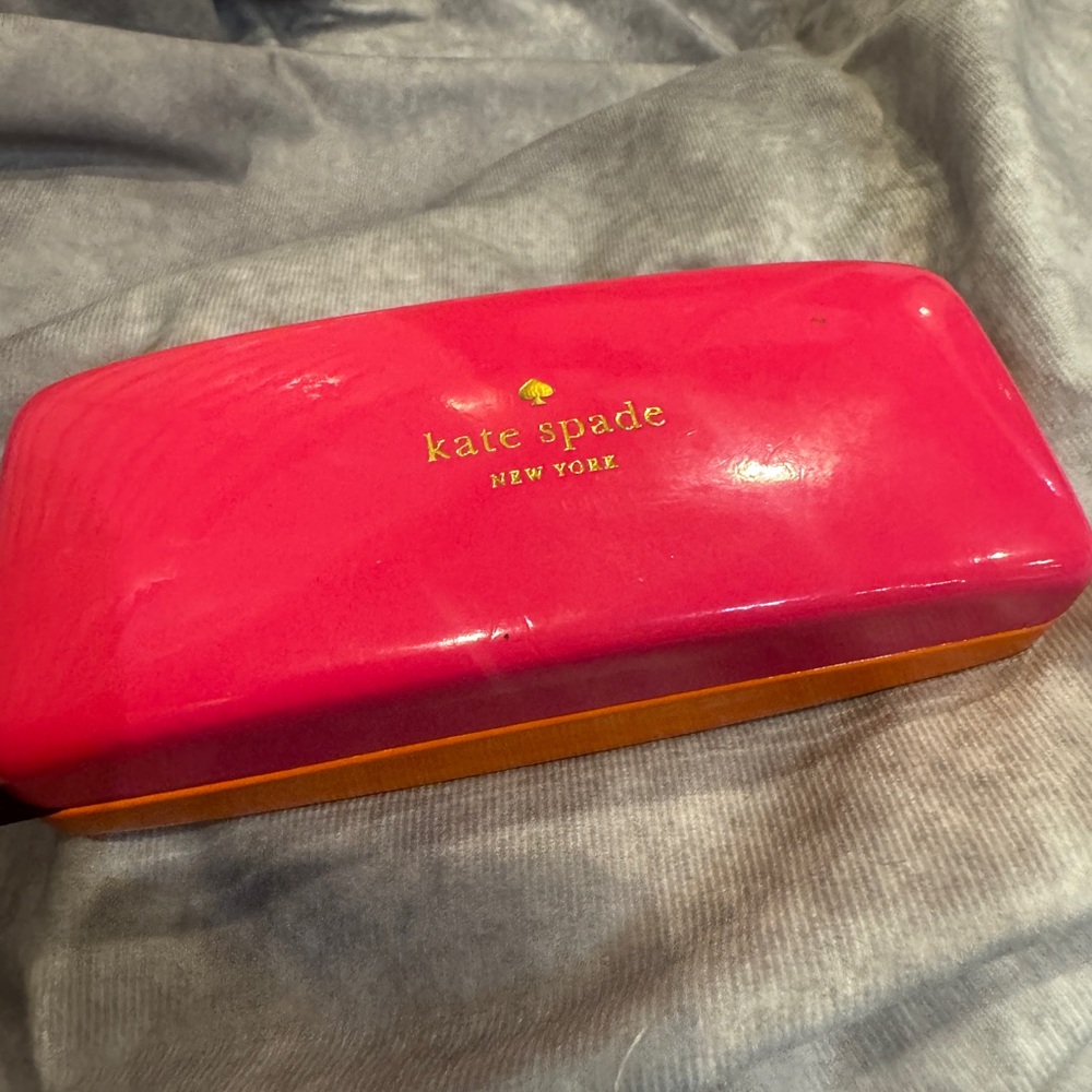 Kate Spade Fuchsia‎ and Tangerine Case with eyeglass cloth included